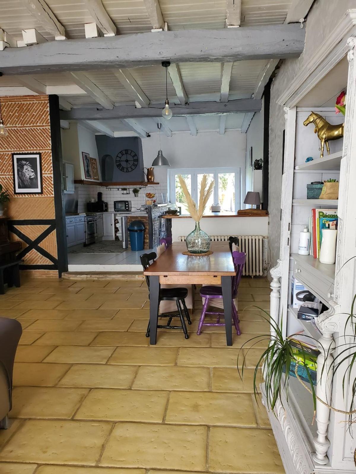 Family Home With Pool Saint-Lon-Les-Mines Εξωτερικό φωτογραφία